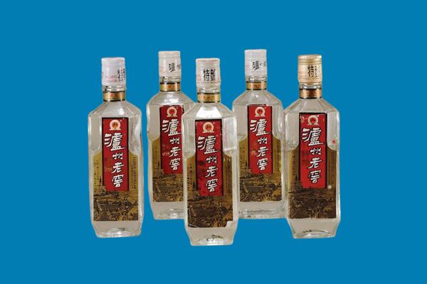 山南加查县回收老酒